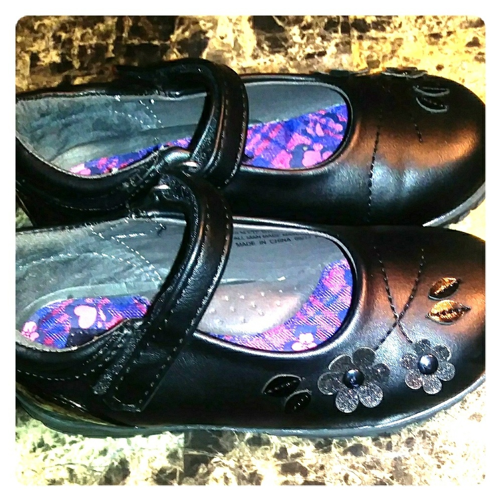 Toddler shoes size 10